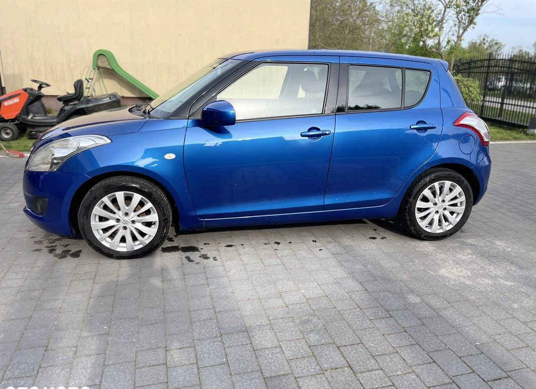 Suzuki Swift cena 21900 przebieg: 168075, rok produkcji 2011 z Sochaczew małe 781